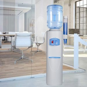 Bonbonne à eau dans un bureau